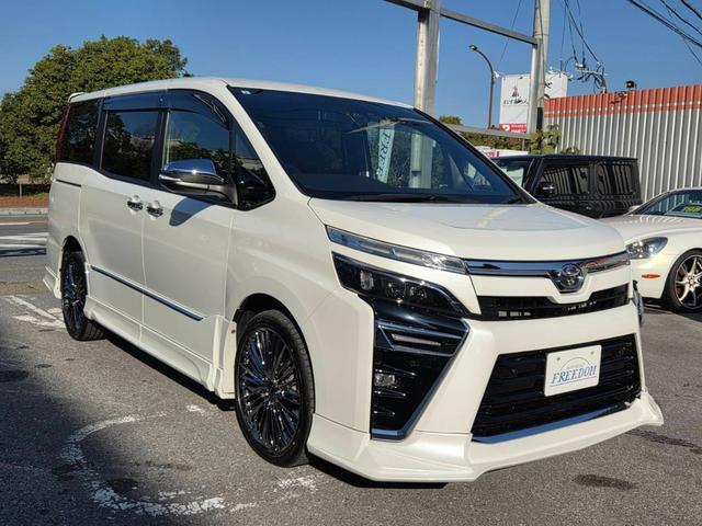 ヴォクシー ＺＳ　煌ＩＩＩ（26枚目）