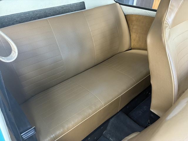 ビートル 12V 右ハンドル・ディーラー車・フロントディスクブレーキ・オーバーホール済1600ccエンジン・ノーマル車高(19枚目)