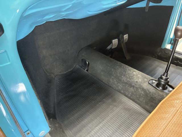 ビートル 12V 右ハンドル・ディーラー車・フロントディスクブレーキ・オーバーホール済1600ccエンジン・ノーマル車高(25枚目)