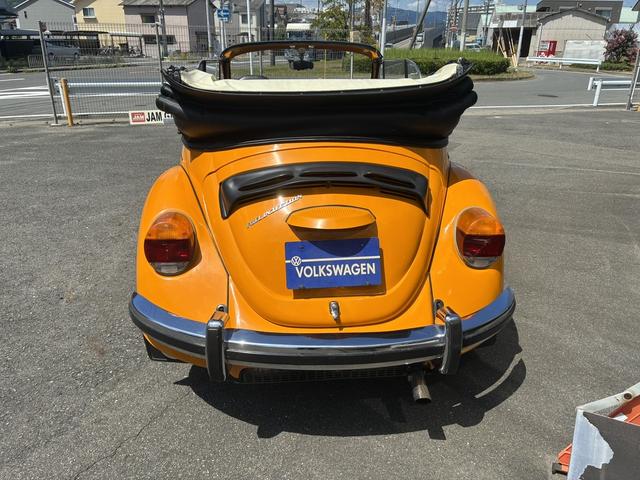 ビートル 1303Sカブリオレ ドイツ最終モデルコンバーチブル・左ハンドル・ディーラー車・エンジンオーバーホール済1600cc・インジェクション(9枚目)