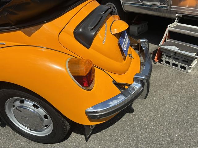 ビートル 1303Sカブリオレ ドイツ最終モデルコンバーチブル・左ハンドル・ディーラー車・エンジンオーバーホール済1600cc・インジェクション(13枚目)