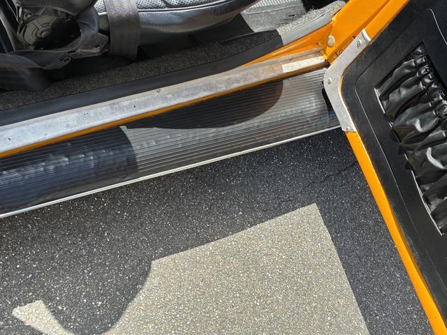 ビートル 1303Sカブリオレ ドイツ最終モデルコンバーチブル・左ハンドル・ディーラー車・エンジンオーバーホール済1600cc・インジェクション(19枚目)