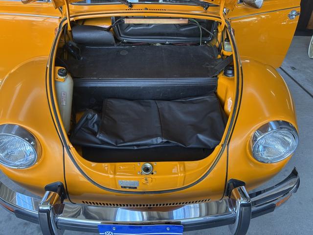 ビートル 1303Sカブリオレ ドイツ最終モデルコンバーチブル・左ハンドル・ディーラー車・エンジンオーバーホール済1600cc・インジェクション(28枚目)