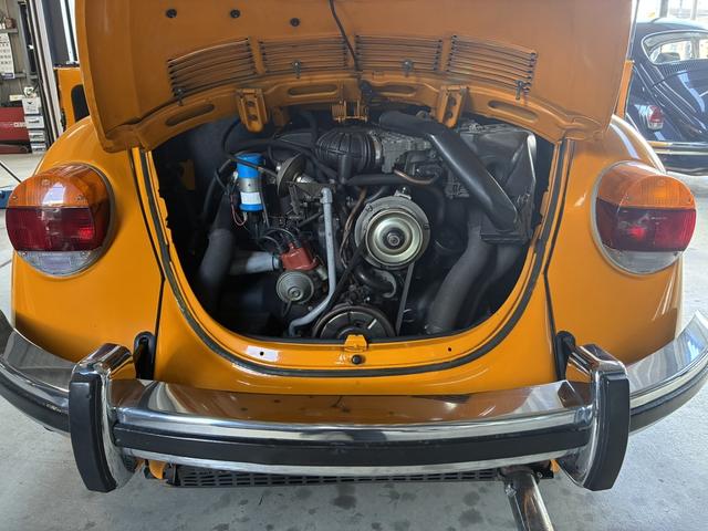 ビートル 1303Sカブリオレ ドイツ最終モデルコンバーチブル・左ハンドル・ディーラー車・エンジンオーバーホール済1600cc・インジェクション(31枚目)