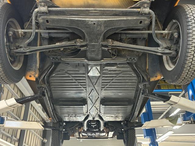 ビートル 1303Sカブリオレ ドイツ最終モデルコンバーチブル・左ハンドル・ディーラー車・エンジンオーバーホール済1600cc・インジェクション(35枚目)