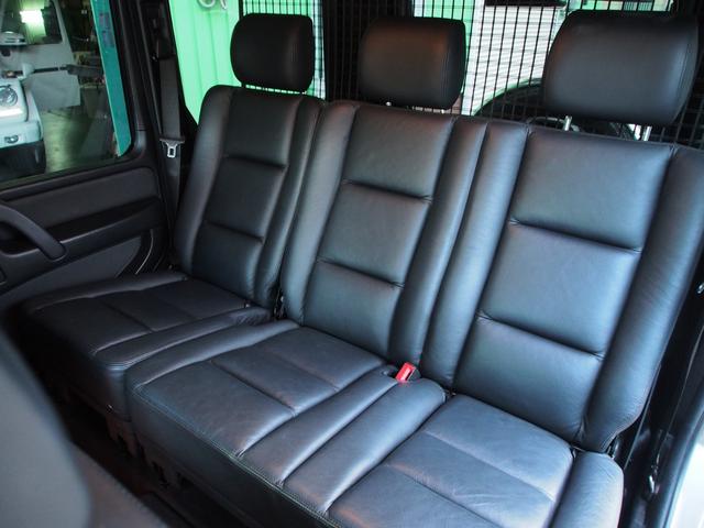 シートヒーター（運転席・助手席・後部席）