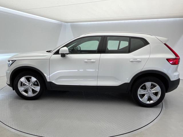 ＸＣ４０ プラス　プロ　Ｂ３　認定中古車　Ｇｏｏｇｌｅ搭載　３６０°ビューカメラ　衝突軽減ブレーキ　禁煙車　ＡｐｐｌｅＣａｒＰｌａｙ　Ｂｌｕｅｔｏｏｔｈ　シートヒーター　メモリー機能付きパワーシート　１オーナー　ＢＬＩＳ　ＥＴＣ（19枚目）