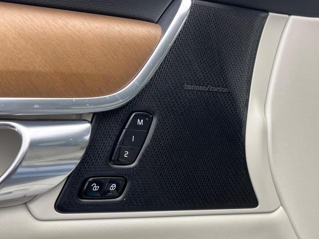Ｖ９０ Ｄ４　インスクリプション　パノラマガラスサンルーフ　ｈａｒｍａｎ／ｋａｒｄｏｎ　純正９インチナビ　３６０°ビューカメラ　禁煙車　インテリセーフ　Ｂｌｕｅｔｏｏｔｈ　フルセグＴＶ　シートヒーター・ベンチレーション　ＥＴＣ（57枚目）