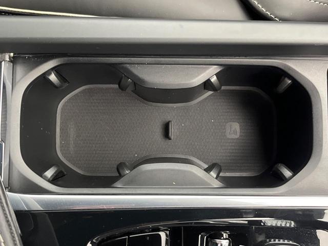 Ｖ６０ Ｂ５　Ｒデザイン　認定中古車　ｈａｒｍａｎ／ｋａｒｄｏｎ　３６０°ビューカメラ　禁煙車　インテリセーフ　純正ナビ　シートベンチレーション　メモリー機能付きパワーシート　Ａｐｐｌｅ　Ｃａｒ　Ｐｌａｙ　フルセグＴＶ（54枚目）
