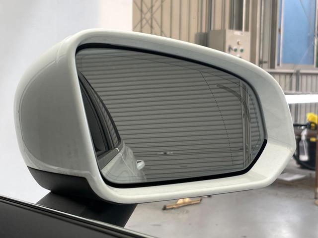 Ｖ６０ アルティメット　Ｂ４　認定中古車　純正９インチナビ　Ｇｏｏｇｌｅモデル　ｈａｒｍａｎ／ｋａｒｄｏｎ　白革シート　３６０°ビューカメラ　シートベンチレーション　パワーシート　パワーバックドア　ＬＥＤヘッドライト　ルーフレール（9枚目）