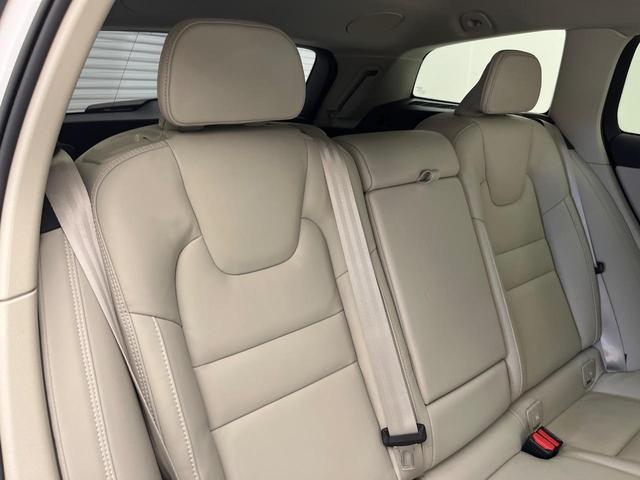 Ｖ６０ アルティメット　Ｂ４　認定中古車　純正９インチナビ　Ｇｏｏｇｌｅモデル　ｈａｒｍａｎ／ｋａｒｄｏｎ　白革シート　３６０°ビューカメラ　シートベンチレーション　パワーシート　パワーバックドア　ＬＥＤヘッドライト　ルーフレール（13枚目）
