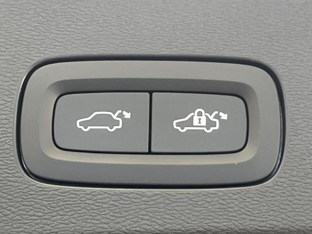 Ｖ６０ アルティメット　Ｂ４　認定中古車　純正９インチナビ　Ｇｏｏｇｌｅモデル　ｈａｒｍａｎ／ｋａｒｄｏｎ　白革シート　３６０°ビューカメラ　シートベンチレーション　パワーシート　パワーバックドア　ＬＥＤヘッドライト　ルーフレール（24枚目）