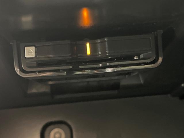 Ｖ６０ アルティメット　Ｂ４　認定中古車　純正９インチナビ　Ｇｏｏｇｌｅモデル　ｈａｒｍａｎ／ｋａｒｄｏｎ　白革シート　３６０°ビューカメラ　シートベンチレーション　パワーシート　パワーバックドア　ＬＥＤヘッドライト　ルーフレール（26枚目）