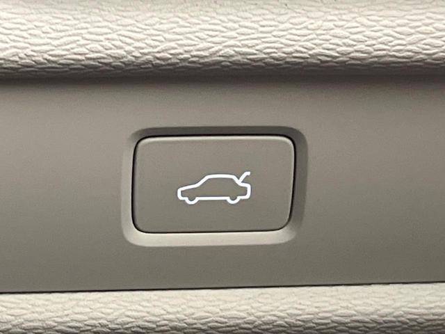 Ｖ６０ アルティメット　Ｂ４　認定中古車　純正９インチナビ　Ｇｏｏｇｌｅモデル　ｈａｒｍａｎ／ｋａｒｄｏｎ　白革シート　３６０°ビューカメラ　シートベンチレーション　パワーシート　パワーバックドア　ＬＥＤヘッドライト　ルーフレール（36枚目）