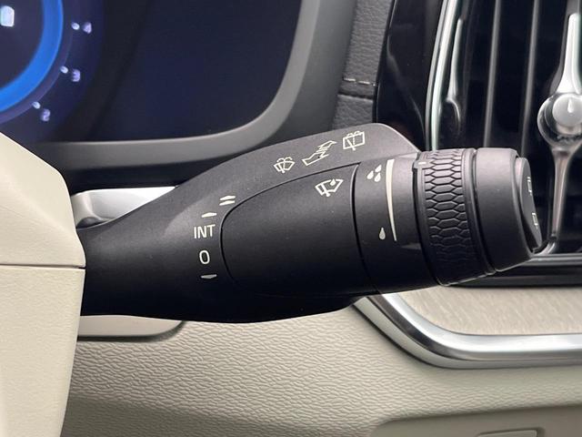 Ｖ６０ アルティメット　Ｂ４　認定中古車　純正９インチナビ　Ｇｏｏｇｌｅモデル　ｈａｒｍａｎ／ｋａｒｄｏｎ　白革シート　３６０°ビューカメラ　シートベンチレーション　パワーシート　パワーバックドア　ＬＥＤヘッドライト　ルーフレール（38枚目）