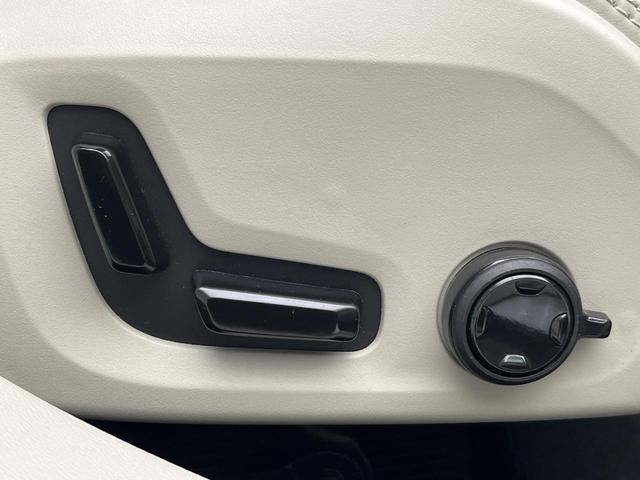 Ｖ６０ Ｔ５　インスクリプション　純正９インチナビ　白革シート　ｈａｒｍａｎ／ｋａｒｄｏｎ　３６０°ビューカメラ　パイロットアシスト　パワーシート　シートベンチレーション　パワーシート　Ａｐｐｌｅ　Ｃａｒ　Ｐｌａｙ　Ｂｌｕｅｔｏｏｔｈ（8枚目）