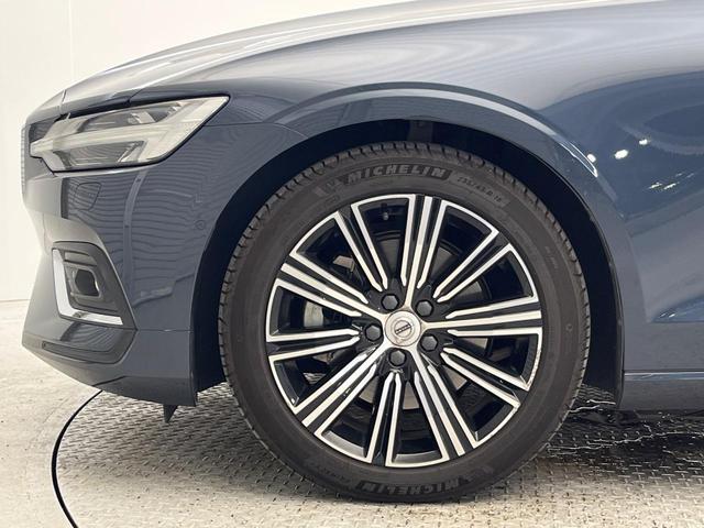 Ｖ６０ Ｔ５　インスクリプション　純正９インチナビ　白革シート　ｈａｒｍａｎ／ｋａｒｄｏｎ　３６０°ビューカメラ　パイロットアシスト　パワーシート　シートベンチレーション　パワーシート　Ａｐｐｌｅ　Ｃａｒ　Ｐｌａｙ　Ｂｌｕｅｔｏｏｔｈ（16枚目）