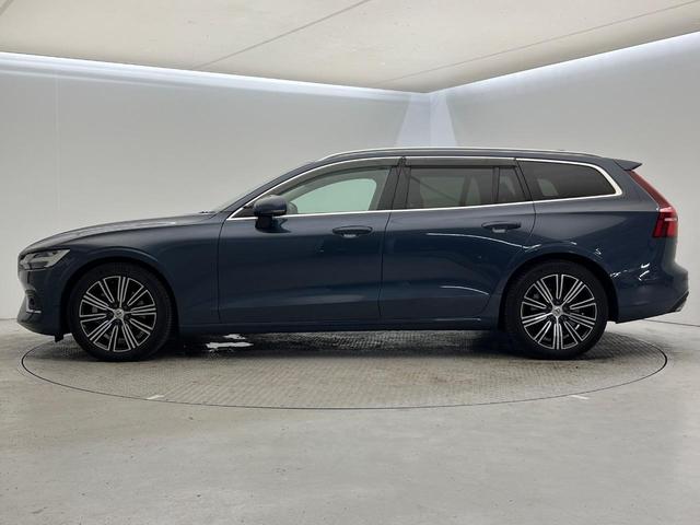 Ｖ６０ Ｔ５　インスクリプション　純正９インチナビ　白革シート　ｈａｒｍａｎ／ｋａｒｄｏｎ　３６０°ビューカメラ　パイロットアシスト　パワーシート　シートベンチレーション　パワーシート　Ａｐｐｌｅ　Ｃａｒ　Ｐｌａｙ　Ｂｌｕｅｔｏｏｔｈ（20枚目）