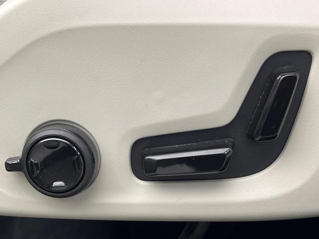 Ｖ６０ Ｔ５　インスクリプション　純正９インチナビ　白革シート　ｈａｒｍａｎ／ｋａｒｄｏｎ　３６０°ビューカメラ　パイロットアシスト　パワーシート　シートベンチレーション　パワーシート　Ａｐｐｌｅ　Ｃａｒ　Ｐｌａｙ　Ｂｌｕｅｔｏｏｔｈ（27枚目）