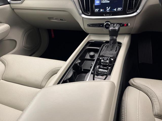 Ｖ６０ Ｔ５　インスクリプション　純正９インチナビ　白革シート　ｈａｒｍａｎ／ｋａｒｄｏｎ　３６０°ビューカメラ　パイロットアシスト　パワーシート　シートベンチレーション　パワーシート　Ａｐｐｌｅ　Ｃａｒ　Ｐｌａｙ　Ｂｌｕｅｔｏｏｔｈ（53枚目）
