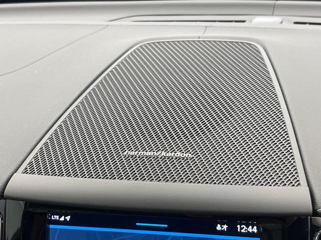 ＸＣ６０ プラス　Ｂ５　認定中古車　サンルーフ　ｈａｒｍａｎ／ｋａｒｄｏｎ　Ｇｏｏｇｌｅモデル　３６０°ビューカメラ　禁煙車　インテリセーフ　純正ナビ　シートベンチレーション　メモリー機能付きパワーシート　ＬＥＤヘッドライト（6枚目）