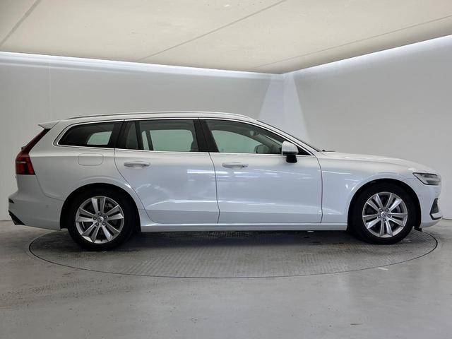 V60 T5 モメンタム 純正9インチナビ 禁煙車 インテリセーフ シートベンチレーション メモリー機能付きパワーシート Bluetooth フルセグTV LEDヘッドライト ブラインドスポットインフォメーション(18枚目)