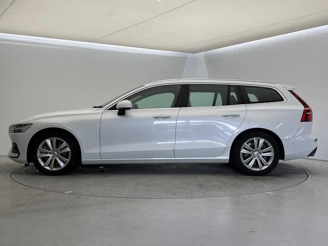 V60 T5 モメンタム 純正9インチナビ 禁煙車 インテリセーフ シートベンチレーション メモリー機能付きパワーシート Bluetooth フルセグTV LEDヘッドライト ブラインドスポットインフォメーション(19枚目)