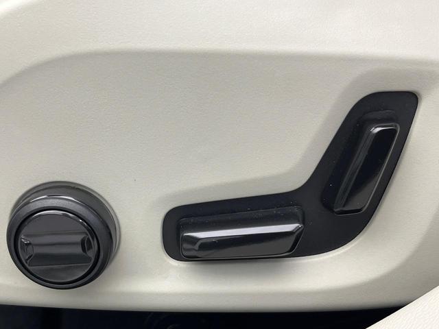 V60 T5 モメンタム 純正9インチナビ 禁煙車 インテリセーフ シートベンチレーション メモリー機能付きパワーシート Bluetooth フルセグTV LEDヘッドライト ブラインドスポットインフォメーション(26枚目)