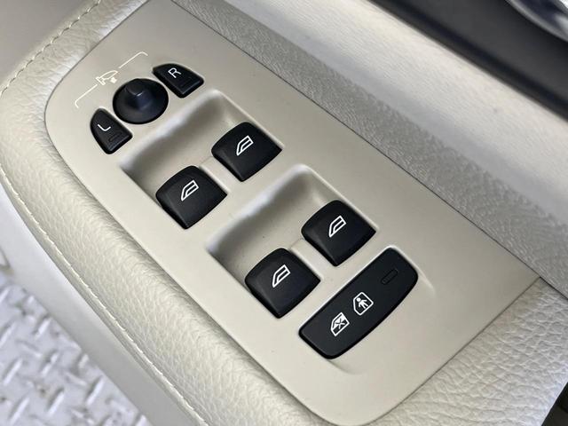 V60 T5 モメンタム 純正9インチナビ 禁煙車 インテリセーフ シートベンチレーション メモリー機能付きパワーシート Bluetooth フルセグTV LEDヘッドライト ブラインドスポットインフォメーション(30枚目)