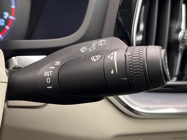 V60 T5 モメンタム 純正9インチナビ 禁煙車 インテリセーフ シートベンチレーション メモリー機能付きパワーシート Bluetooth フルセグTV LEDヘッドライト ブラインドスポットインフォメーション(34枚目)