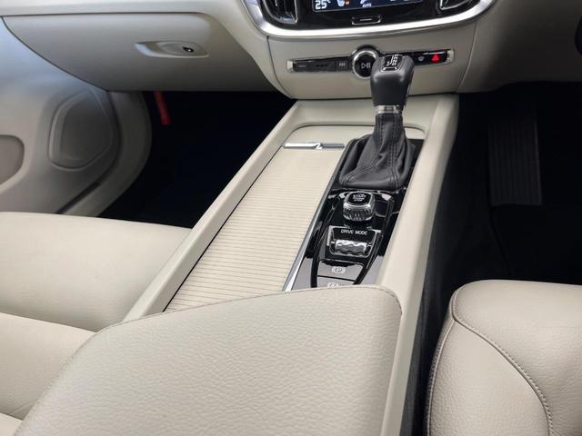 V60 T5 モメンタム 純正9インチナビ 禁煙車 インテリセーフ シートベンチレーション メモリー機能付きパワーシート Bluetooth フルセグTV LEDヘッドライト ブラインドスポットインフォメーション(44枚目)