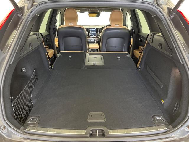 XC60 T5 AWD インスクリプション harman/kardon 360°ビューカメラ 禁煙車 インテリセーフ 純正9インチナビ シートベンチレーション メモリー機能付きパワーシート フルセグTV Bluetooth LEDヘッドライト(14枚目)