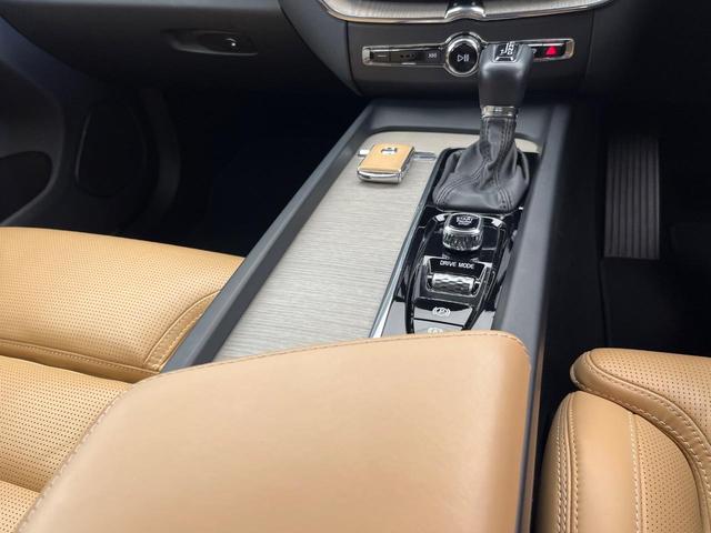 XC60 T5 AWD インスクリプション harman/kardon 360°ビューカメラ 禁煙車 インテリセーフ 純正9インチナビ シートベンチレーション メモリー機能付きパワーシート フルセグTV Bluetooth LEDヘッドライト(49枚目)