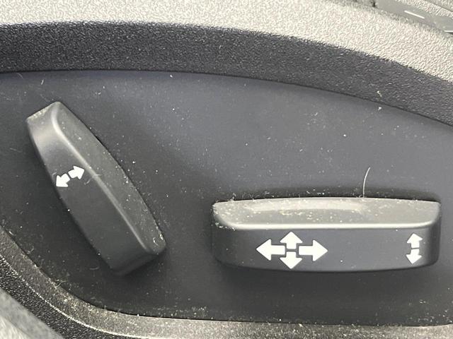 Ｖ４０ Ｔ３　インスクリプション　純正ナビ　ｈａｒｍａｎ／ｋａｒｄｏｎ　禁煙車　インテリセーフ　シートベンチレーション　パワーシート　Ｂｌｕｅｔｏｏｔｈ　トールハンマーＬＥＤヘッドライト　ブラインドスポットインフォメーション（7枚目）