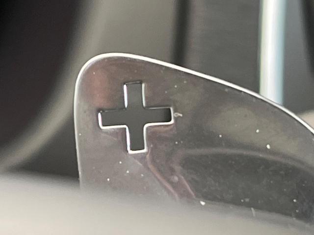 Ｖ４０ Ｔ３　インスクリプション　純正ナビ　ｈａｒｍａｎ／ｋａｒｄｏｎ　禁煙車　インテリセーフ　シートベンチレーション　パワーシート　Ｂｌｕｅｔｏｏｔｈ　トールハンマーＬＥＤヘッドライト　ブラインドスポットインフォメーション（35枚目）