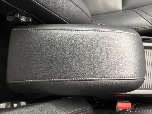 Ｖ４０ Ｔ３　インスクリプション　純正ナビ　ｈａｒｍａｎ／ｋａｒｄｏｎ　禁煙車　インテリセーフ　シートベンチレーション　パワーシート　Ｂｌｕｅｔｏｏｔｈ　トールハンマーＬＥＤヘッドライト　ブラインドスポットインフォメーション（53枚目）