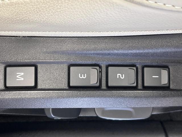 Ｖ４０ Ｄ４　ＳＥ　禁煙車　インテリセーフ　純正ＨＤＤナビ　バックカメラ　パドルシフト　フロントシートヒーター　運転席パワーシート　純正１７インチアルミホイール　Ｂｌｕｅｔｏｏｔｈ　ＣＤ・ＤＶＤ再生機能（8枚目）