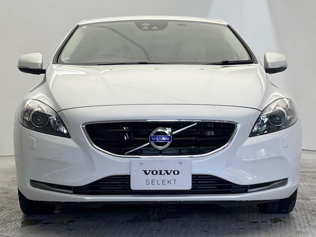 Ｖ４０ Ｄ４　ＳＥ　禁煙車　インテリセーフ　純正ＨＤＤナビ　バックカメラ　パドルシフト　フロントシートヒーター　運転席パワーシート　純正１７インチアルミホイール　Ｂｌｕｅｔｏｏｔｈ　ＣＤ・ＤＶＤ再生機能（17枚目）