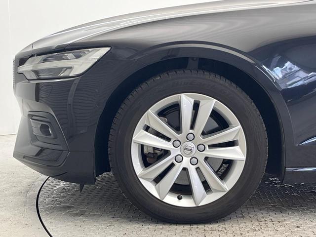 V60 T5 モメンタム 純正9インチナビ 茶革シート パイロットアシスト シートヒーター パワーシート バックカメラ Apple Car Play Bluetooth フルセグTV パワーバックドア LEDヘッドライト(16枚目)