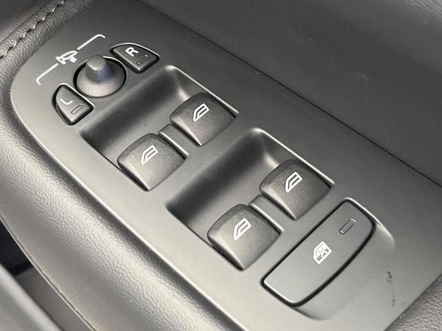 XC60 プラス B5 認定中古車 Googleナビ 360°ビューカメラ パイロットアシスト シートヒーター パワーバックドア LEDヘッドライト ブラインドスポットインフォメーション レーンキープアシスト(31枚目)