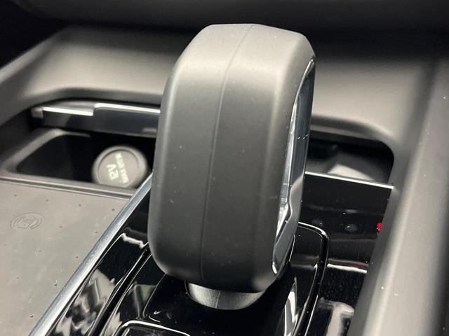 XC60 プラス B5 認定中古車 Googleナビ 360°ビューカメラ パイロットアシスト シートヒーター パワーバックドア LEDヘッドライト ブラインドスポットインフォメーション レーンキープアシスト(49枚目)