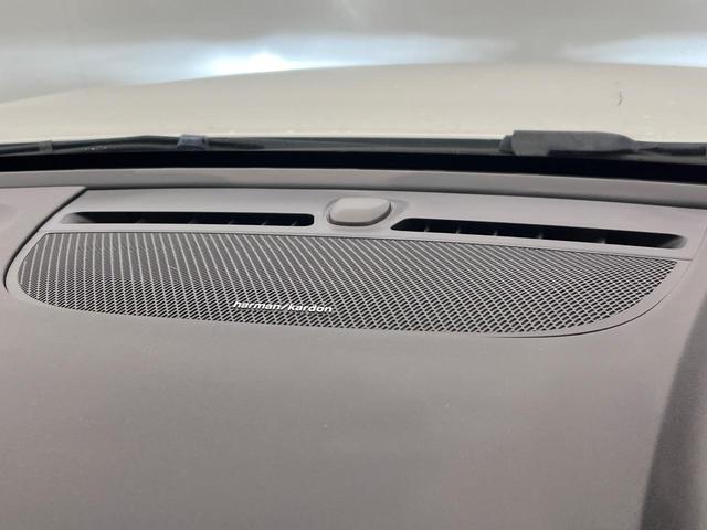 XC40 T5 AWD Rデザイン 認定中古車 サンルーフ harman/kardon 360°ビューカメラ 禁煙車 インテリセーフ シートヒーター メモリー機能付きパワーシート 純正9インチナビ フルセグTV LEDヘッドライト(6枚目)