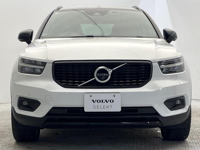 XC40 T5 AWD Rデザイン 認定中古車 サンルーフ harman/kardon 360°ビューカメラ 禁煙車 インテリセーフ シートヒーター メモリー機能付きパワーシート 純正9インチナビ フルセグTV LEDヘッドライト(17枚目)