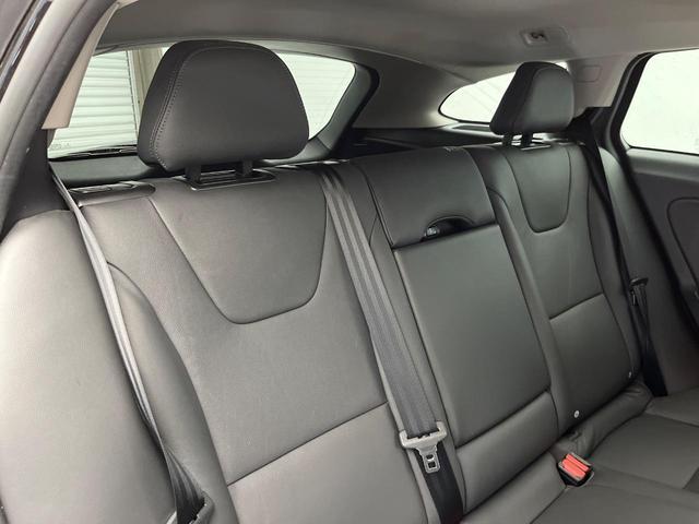 Ｖ６０ Ｄ４　クラシック　ディーゼル　サンルーフ　インテリセーフ　禁煙車　シートヒーター　パワーシート　フルセグＴＶ　Ｂｌｕｅｔｏｏｔｈ　ＬＥＤヘッドライト　ブラインドスポットインフォメーション（13枚目）