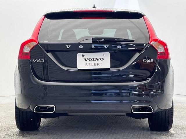 Ｖ６０ Ｄ４　クラシック　ディーゼル　サンルーフ　インテリセーフ　禁煙車　シートヒーター　パワーシート　フルセグＴＶ　Ｂｌｕｅｔｏｏｔｈ　ＬＥＤヘッドライト　ブラインドスポットインフォメーション（19枚目）