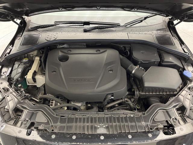 Ｖ６０ Ｄ４　クラシック　ディーゼル　サンルーフ　インテリセーフ　禁煙車　シートヒーター　パワーシート　フルセグＴＶ　Ｂｌｕｅｔｏｏｔｈ　ＬＥＤヘッドライト　ブラインドスポットインフォメーション（21枚目）