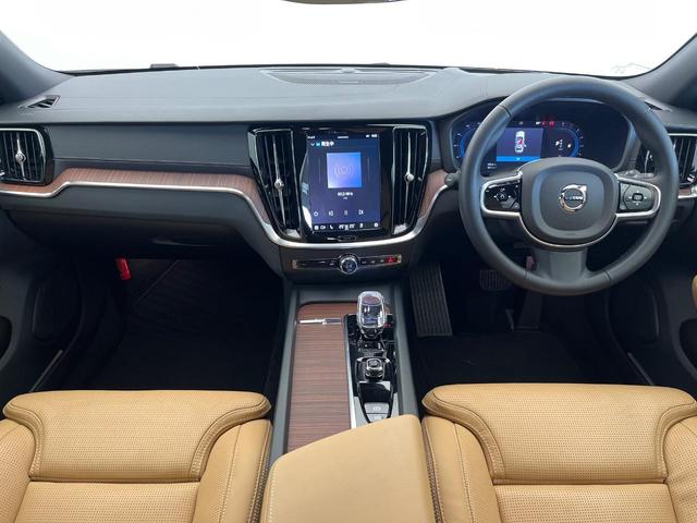 V60 クロスカントリー アルティメット B5 AWD 認定中古車 Googleモデル 360ビューカメラ パイロットアシスト シートベンチレーション メモリー機能付きパワーシート パワーバックドア LEDヘッドライト ブラインドスポットインフォメーション(2枚目)