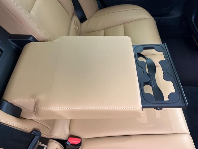 V60 クロスカントリー アルティメット B5 AWD 認定中古車 Googleモデル 360ビューカメラ パイロットアシスト シートベンチレーション メモリー機能付きパワーシート パワーバックドア LEDヘッドライト ブラインドスポットインフォメーション(32枚目)