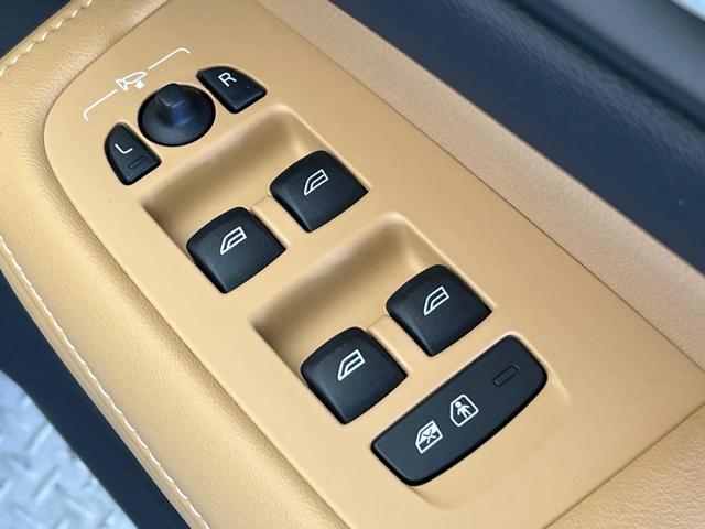 V60 クロスカントリー アルティメット B5 AWD 認定中古車 Googleモデル 360ビューカメラ パイロットアシスト シートベンチレーション メモリー機能付きパワーシート パワーバックドア LEDヘッドライト ブラインドスポットインフォメーション(34枚目)