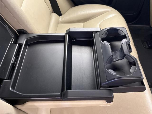 Ｖ６０ Ｄ４　ダイナミックエディション　純正ナビ　ディーゼル　メモリー機能付きパワーシート　ブラインドスポットインフォメーション　茶革シート　Ｂｌｕｅｔｏｏｔｈ　ＨＩＤヘッドライト　純正１８インチアルミホイール（26枚目）